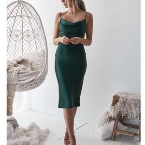 Velvi Satin Emerald Green Midi Dress